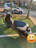 Sym Mio geel kenteken. Defect/  Kapot! Loop of sloop!, Fietsen en Brommers, Ophalen, Gebruikt, Benzine, Mio