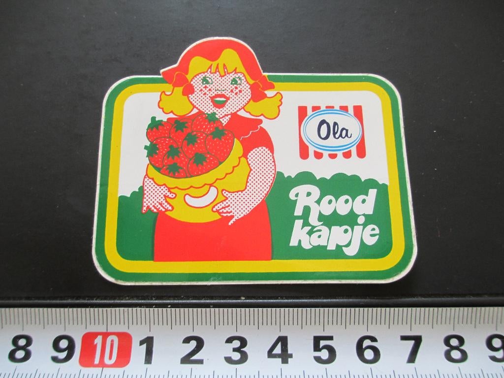 sticker ola ijs roodkapje aardbeien, Ophalen, Zo goed als nieuw