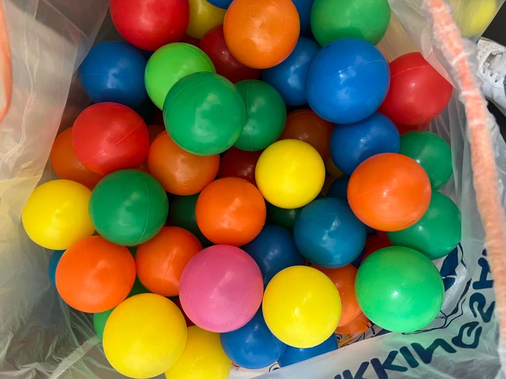 Speelballen, Ophalen, Zo goed als nieuw