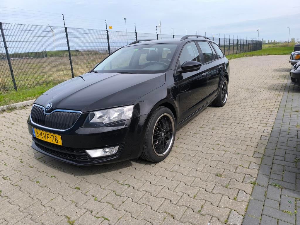 Skoda octavia 3 1.2 TSI 07.2013, Euro 5, 4 cilinders, Zwart, Stationwagon