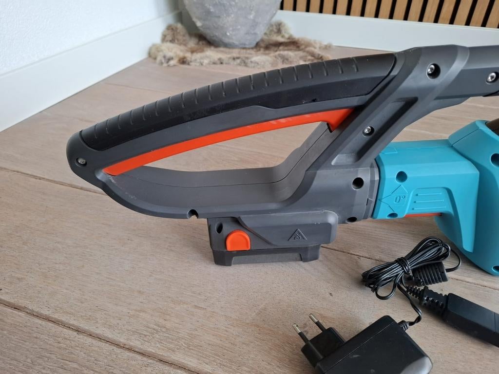 Gardena Accu Heggenschaar ErgoCut 48 Li - ZGAN, Ophalen, Zo goed als nieuw, Accu, Gardena