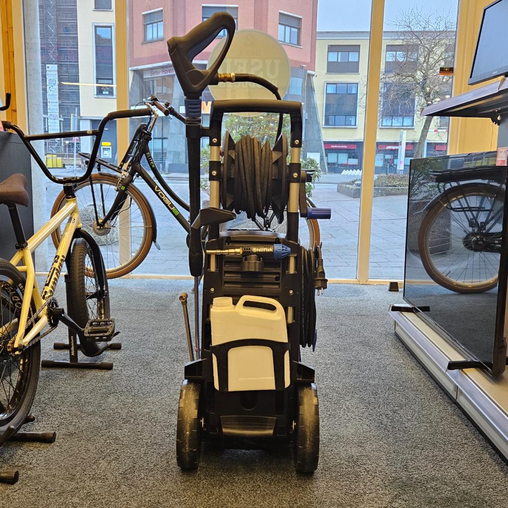 Nilfisk MC 4M 160/620 XT Hogedrukreiniger + Hydroscrub P300, Doe-het-zelf en Verbouw, Reinigingsmachines, DKNY, Zo goed als nieuw