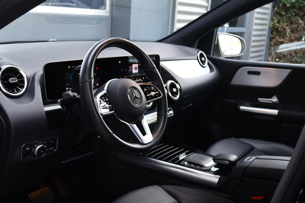 Mercedes-Benz B-Klasse 180 Business Solution Luxury Automaat, Auto's, Mercedes-Benz, 136 pk, Gebruikt, 4 cilinders, Leder en Stof