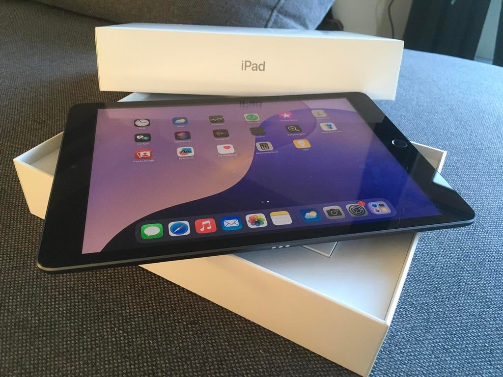 iPad 8, 10,2” space gray 32gb, 32 GB, Apple iPad, Zwart, Zo goed als nieuw