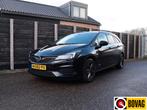 Opel Astra Sports Tourer 1.2 Design & Tech NL-auto dealer on, Voorwielaandrijving, Gebruikt, 1199 cc, Leder en Stof