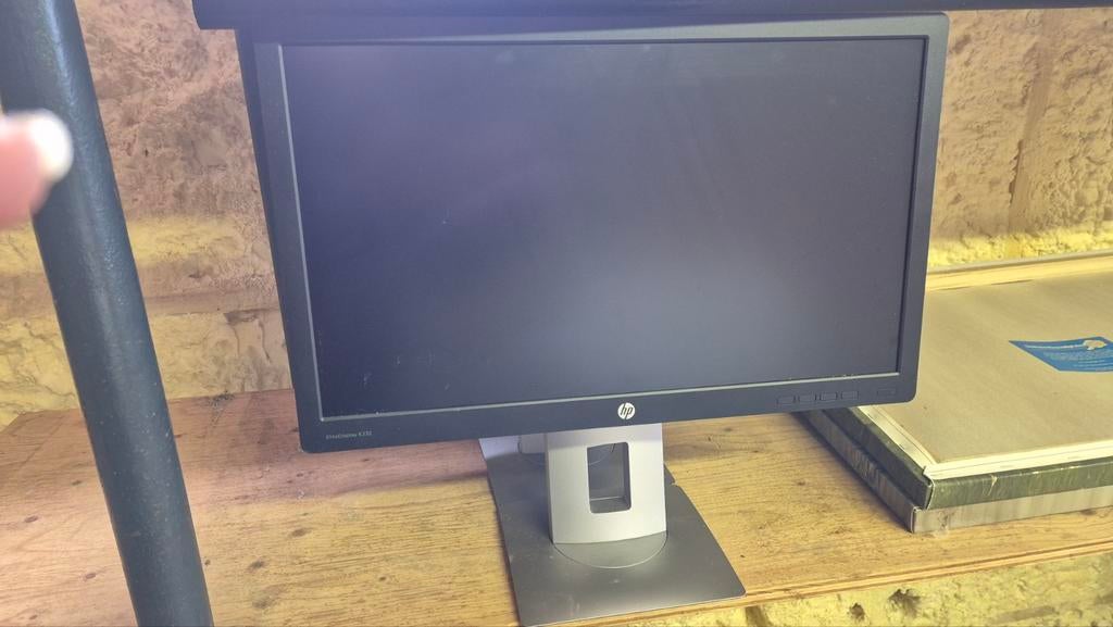 3 stuks hp elite display 232 monitor beeldscherm, Computers en Software, Monitoren, Ophalen, Zo goed als nieuw, 60 Hz of minder