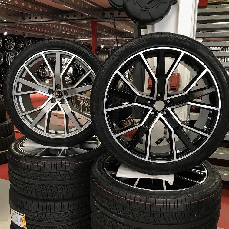 NIEUW - AANBIEDING 22" SQ7 Velgen + Banden 285/35r22, Auto-onderdelen, Banden en Velgen, Niet ingevuld, Velg(en), 285 mm, Niet ingevuld