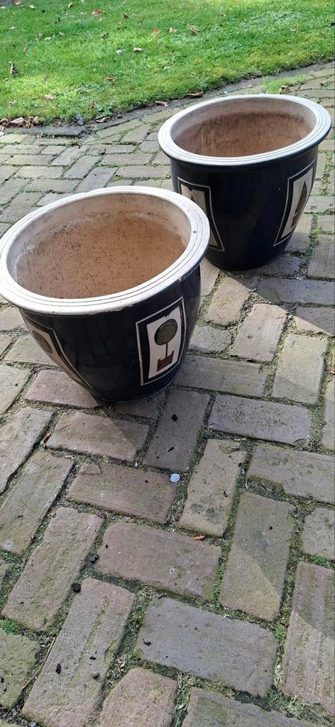 Twee gebruikte bloempotten, 38cm diameter, 31cm hoog, Tuin en Terras, Bloempotten, Gebruikt, Rond, Minder dan 40 cm, Balkon