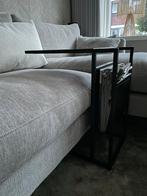 Handig zwart bijzettafeltje met opbergruimte, 45 tot 60 cm, Gebruikt, Metaal of Aluminium, Rechthoekig