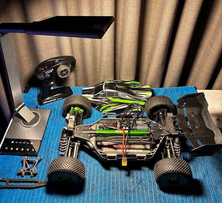 Traxxas jato 4s hobbywing, Hobby en Vrije tijd, Modelbouw | Radiografisch | Auto's, Zo goed als nieuw, Auto offroad, Overige schalen