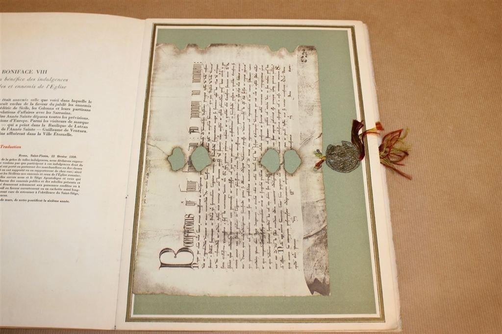 Vaticaan 1950 – Trésors Archives Vaticanes [Facsimile Album], Boeken, Ophalen of Verzenden, Gelezen