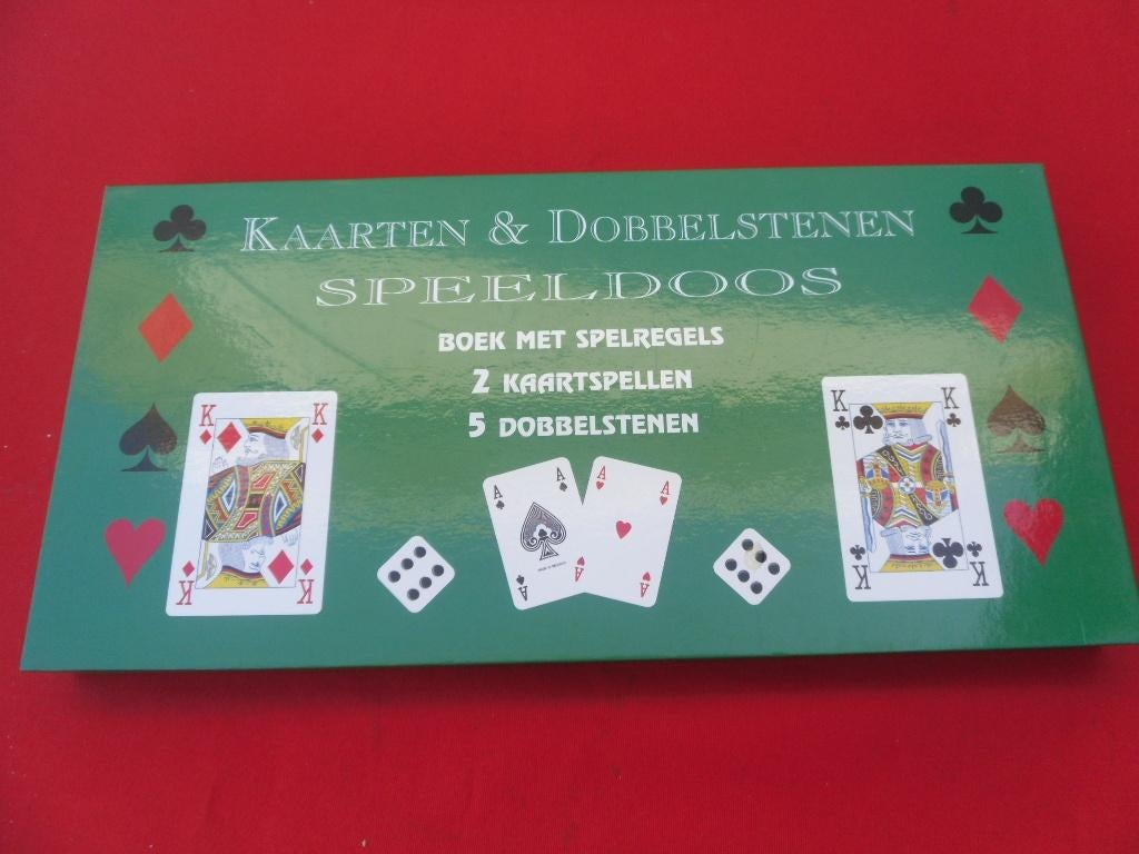 KAARTEN EN DOBBELSTENEN SPEELDOOS, Ophalen of Verzenden