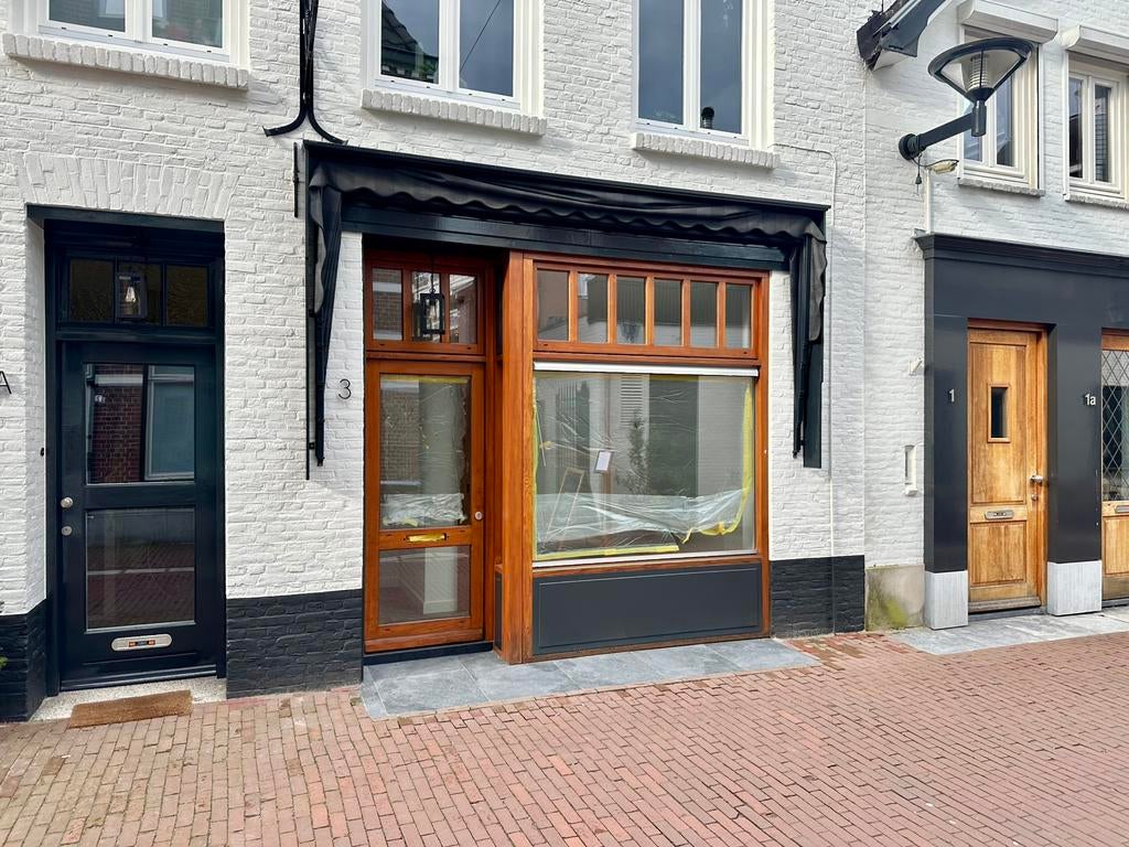 Te huur: ruim 2-kamerappartement in het centrum van Oss., Direct bij eigenaar, 2 kamers, Appartement, 75 m²