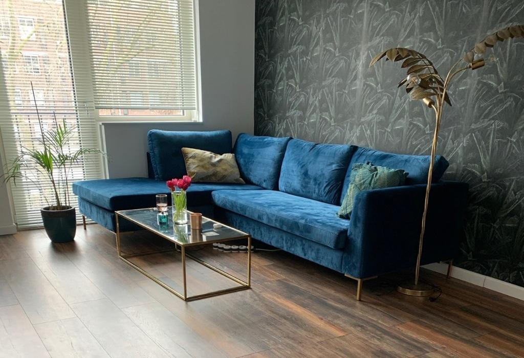 Westwing velvet hoekbank  met luxe uitstraling, Huis en Inrichting, Banken | Bankstellen, Ophalen, 250 tot 300 cm, Gebruikt, 125 tot 150 cm