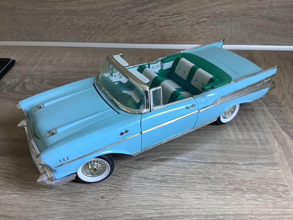 Chevrolet belair 1957, Hobby en Vrije tijd, Modelauto's | 1:18, Ophalen of Verzenden, Zo goed als nieuw, ERTL