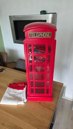 Leuke vitrinekast van een Engelse telefooncel, Ophalen of Verzenden, Zo goed als nieuw, Steen, Aardewerk of Keramiek, Dier