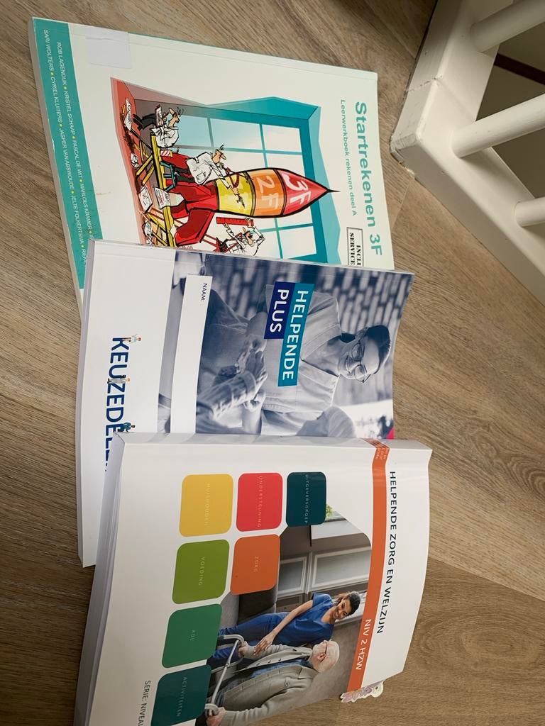 Boeken Helpende Zorg en Welzijn, Keuzedeel, Startrekenen, Ophalen of Verzenden, Zo goed als nieuw, MBO
