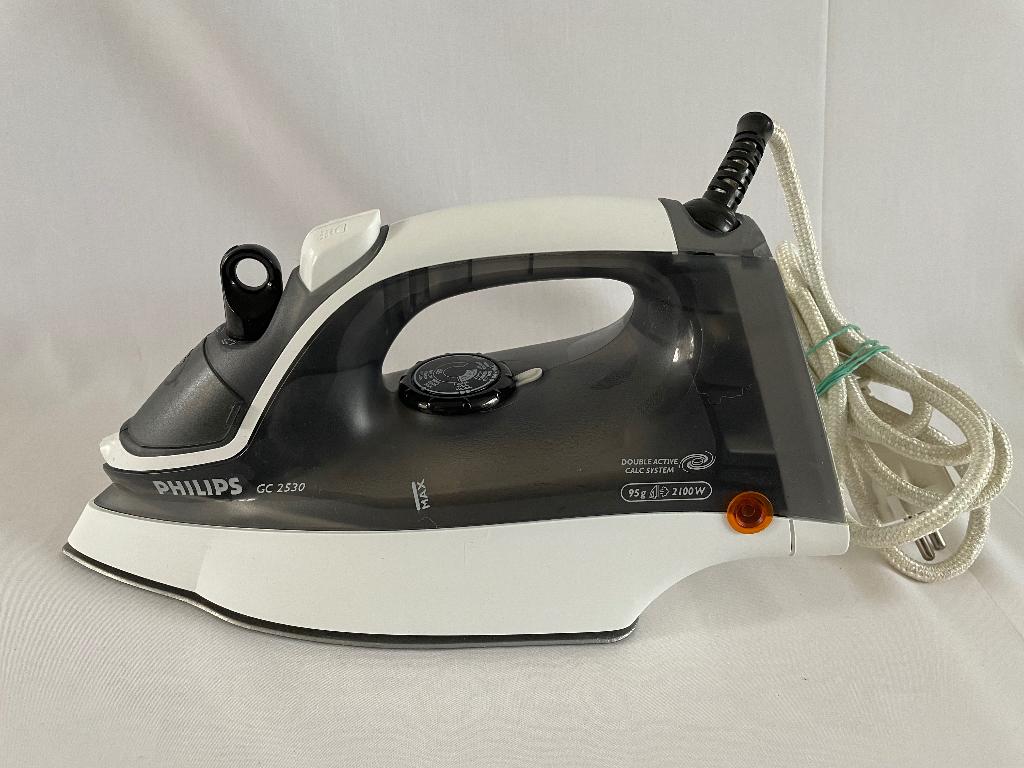 Strijkijzer Philips 2000 serie, Ophalen of Verzenden, Zo goed als nieuw, Strijkijzer met snoer