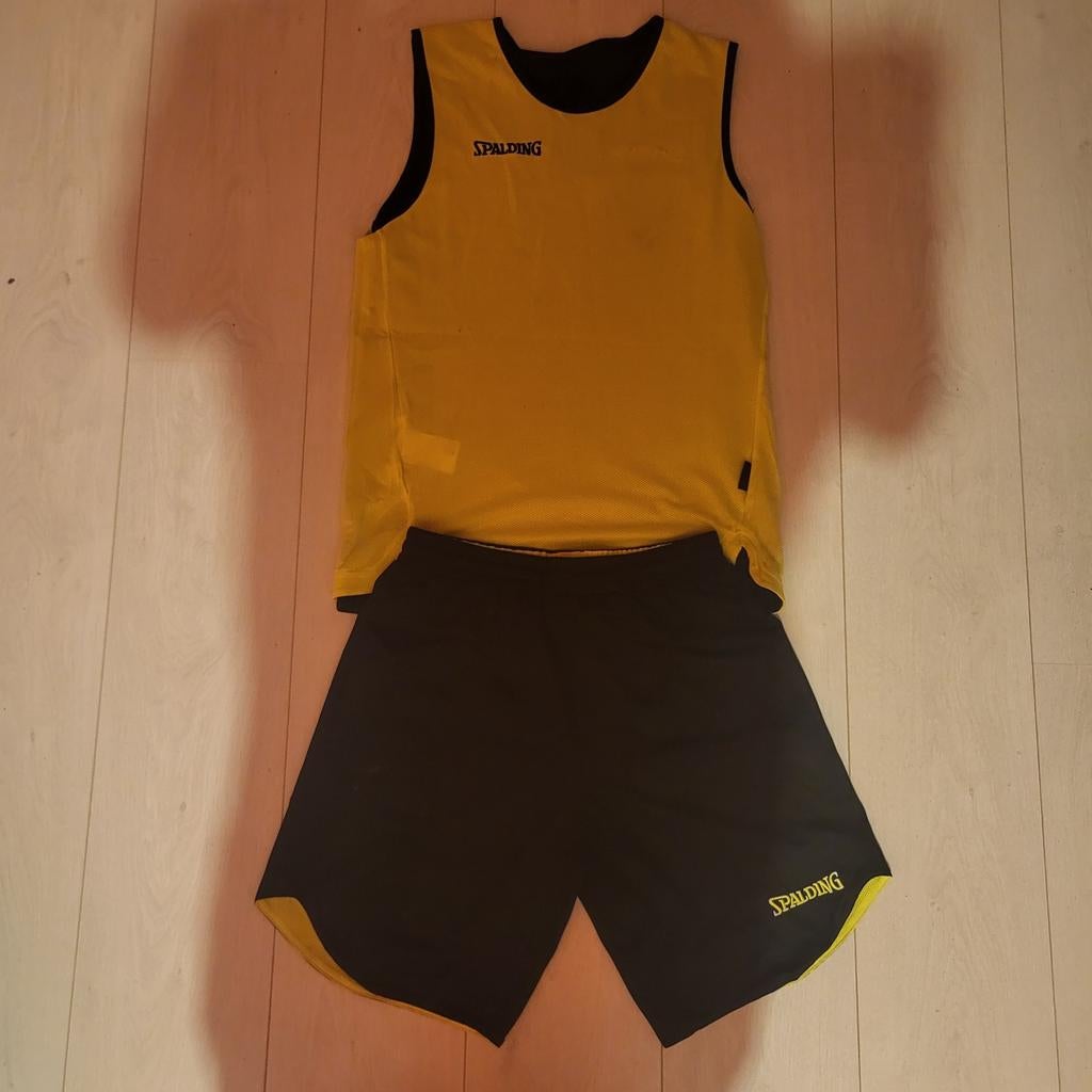 Basketball tenuu van spalding, Ophalen of Verzenden, Zo goed als nieuw