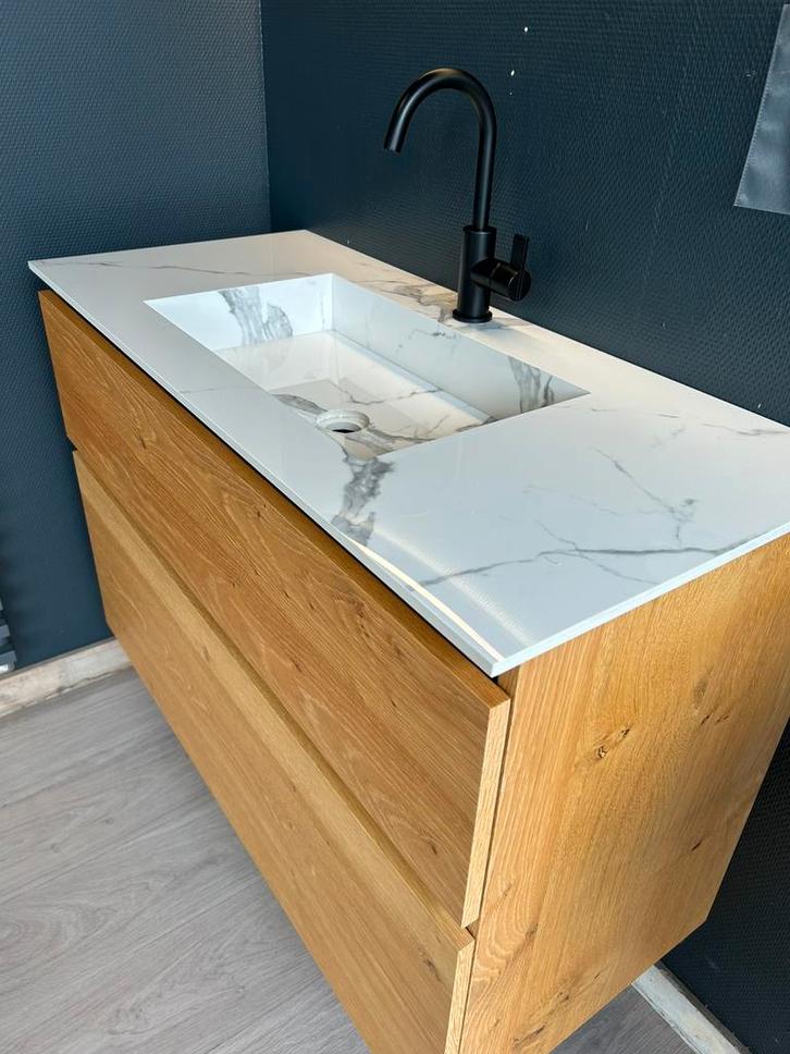 100cm wastafel merk INK, Huis en Inrichting, Badkamer | Badkamermeubels, Zo goed als nieuw, Wasbak of Wastafel, Minder dan 100 cm