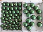 59 decoris mat glazen kerstballen pine green dennengroen, Diversen, Kerst, Ophalen of Verzenden, Zo goed als nieuw