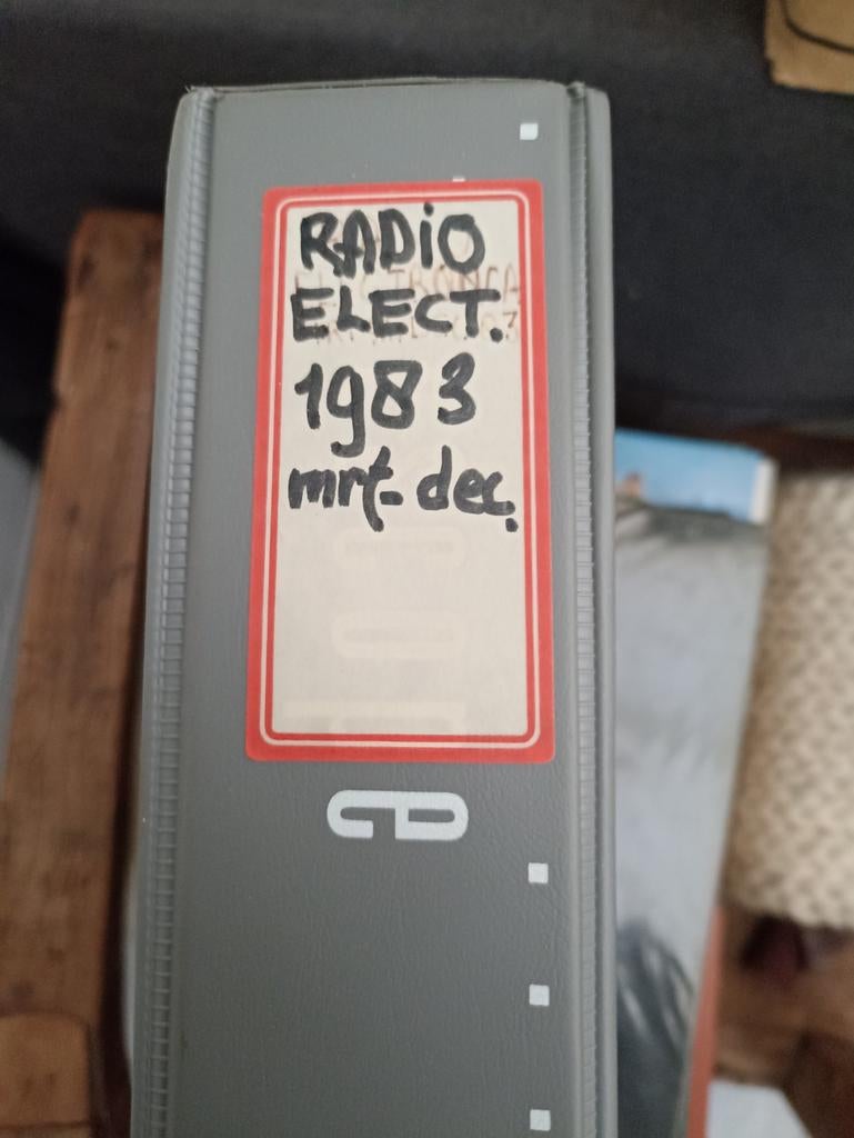 Radio Electronica 1983 (mrt-dec) - PTT Telecommuni, Ophalen of Verzenden
