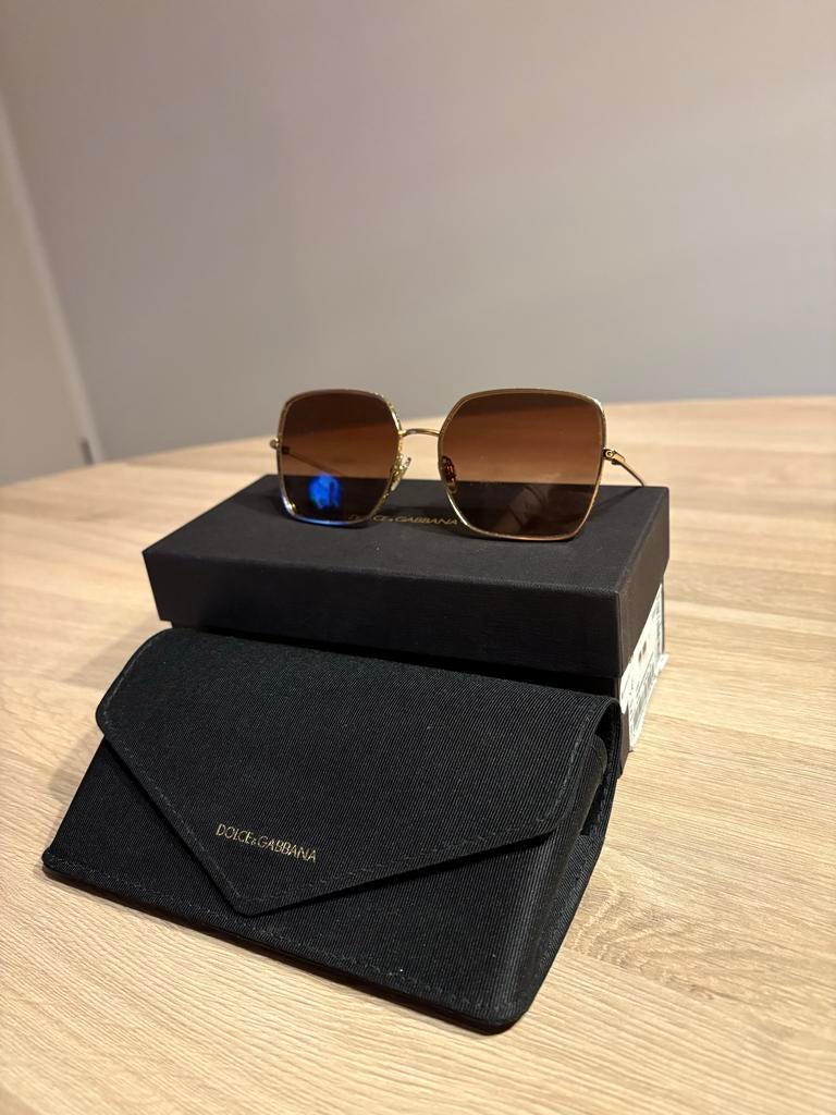 Dolce & Gabbana DG2242 dames zonnebril, Sieraden, Tassen en Uiterlijk, Zonnebrillen en Brillen | Dames, Gebruikt, Zonnebril, Bruin