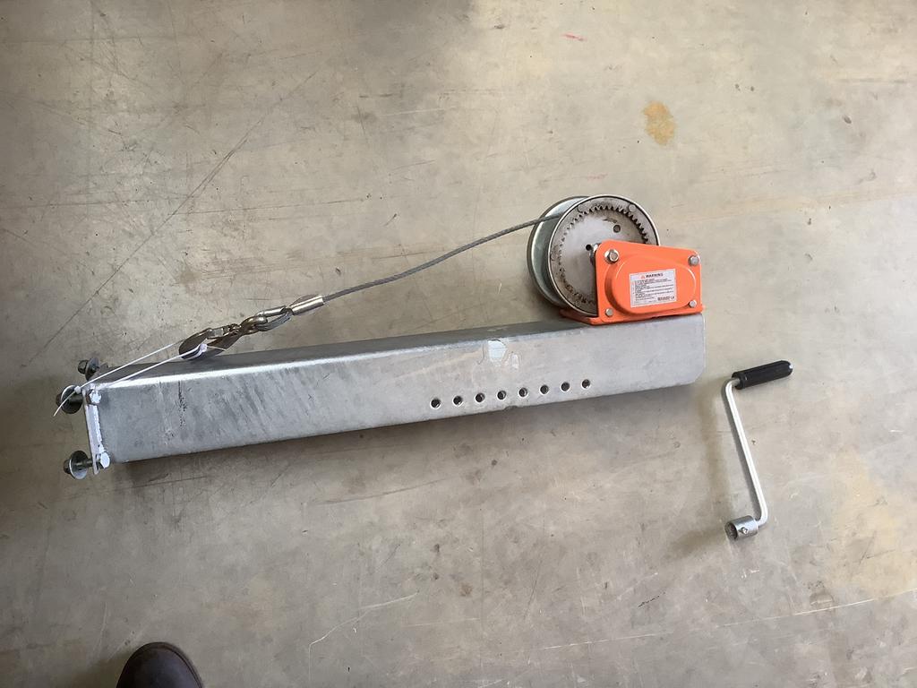 Nieuwe lier met steun, Ophalen of Verzenden, Zo goed als nieuw