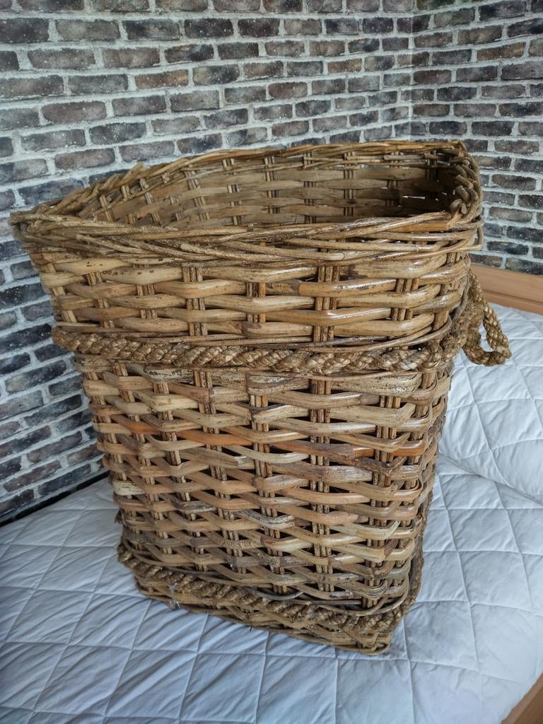 Grote rieten mand, Ophalen, Rechthoekig, Riet