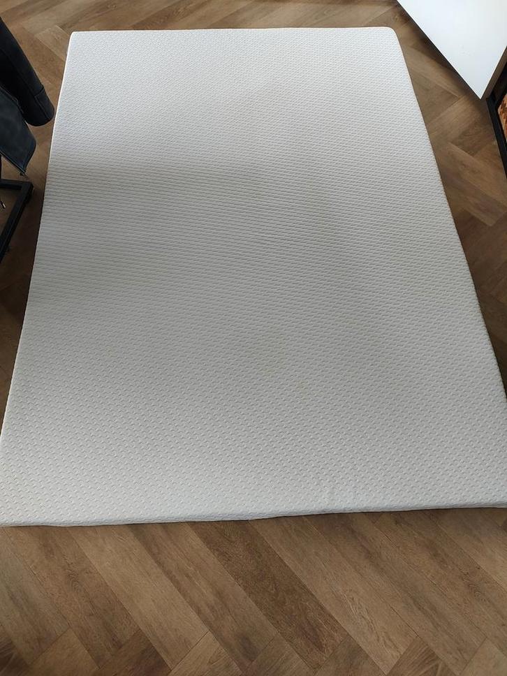 Topmatras yisk 140 x 200 x 4,5, Huis en Inrichting, Slaapkamer | Matrassen en Bedbodems, Zo goed als nieuw, Matras, 140 cm, 200 cm