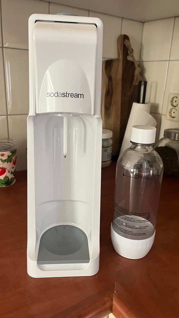 Sodastream bruiswatermaker met fles, Ophalen, Gebruikt