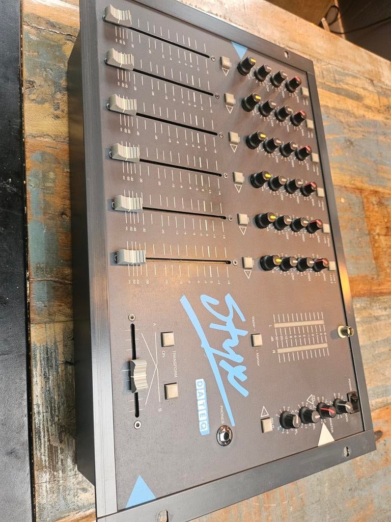 Dateq  styx mengtafel dj, Muziek en Instrumenten, Ophalen of Verzenden, Zo goed als nieuw, 5 tot 10 kanalen, Microfooningang