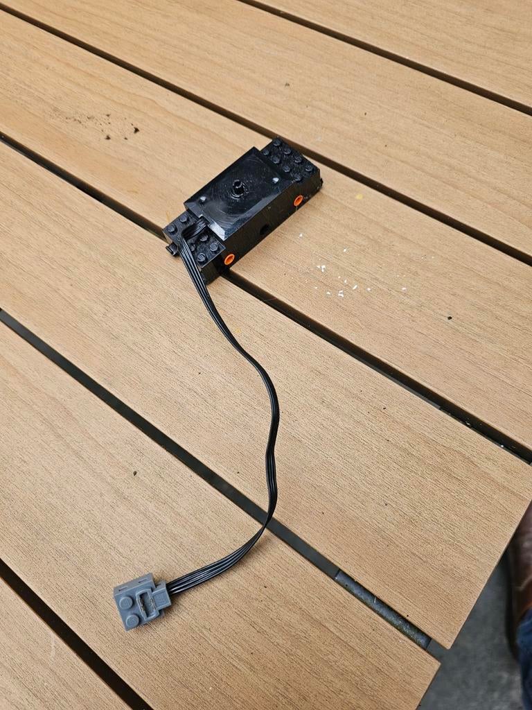 Lego Technic motor met kabel, Ophalen of Verzenden