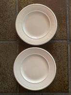 2 Wedgwood Edme Ontbijtborden crèmekleurig 16cm, Antiek en Kunst, Antiek | Servies los, Ophalen of Verzenden