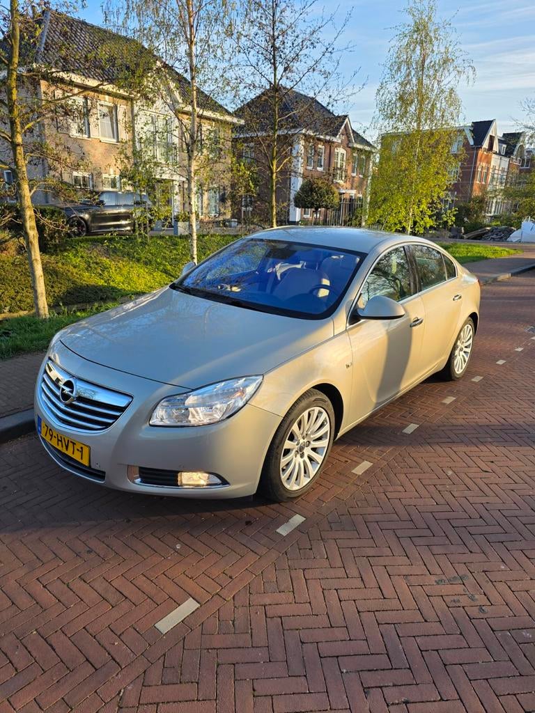 Opel Insignia 2.0 Turbo 162KW 4-DRS AUT 2009 Beige, Auto's, Opel, 1998 cc, 4 cilinders, Leder en Stof, Beige