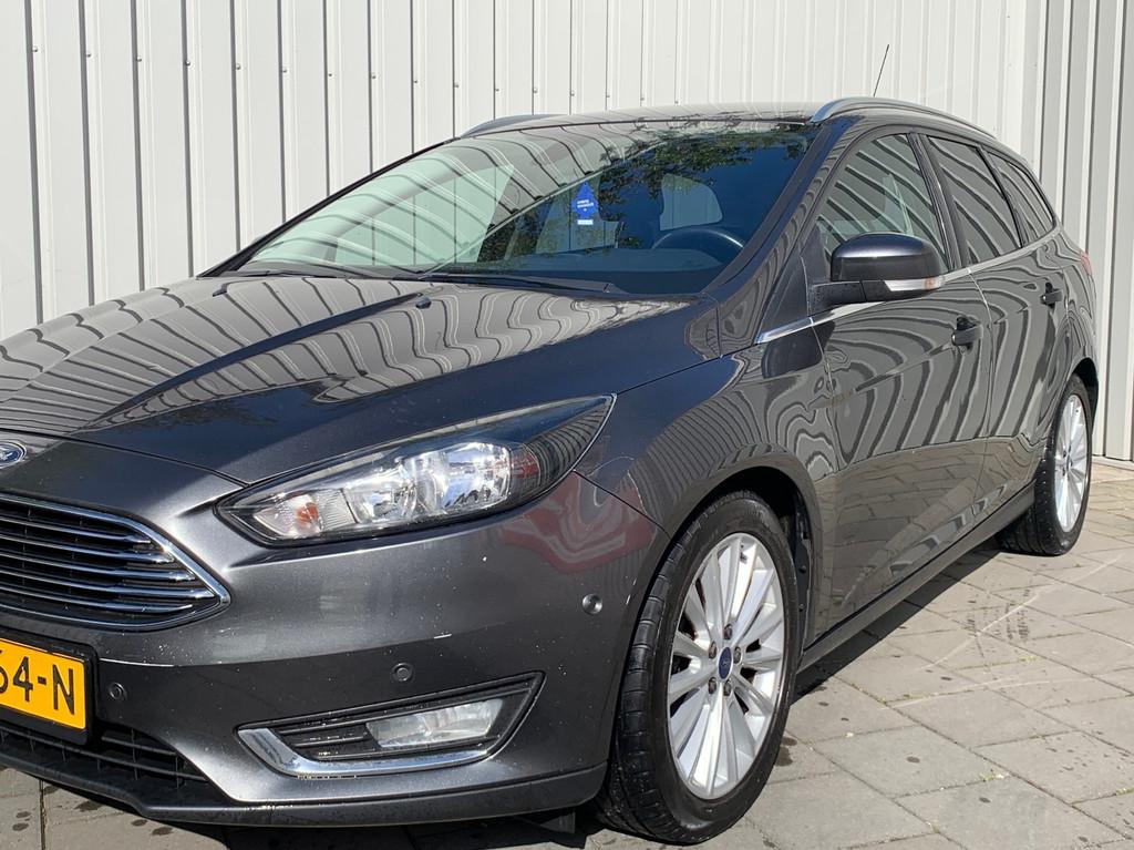 Ford Focus Wagon 1.0 Titanium Edition|Navigatie|Climate Cont, Auto's, Gebruikt, Handgeschakeld, 1216 kg, 3 cilinders