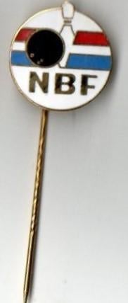 TW26-97 NBF Nederlandse Bowling Federatie speldje, Verzamelen, Speldjes, Pins en Buttons, Verzenden, Nieuw, Overige onderwerpen