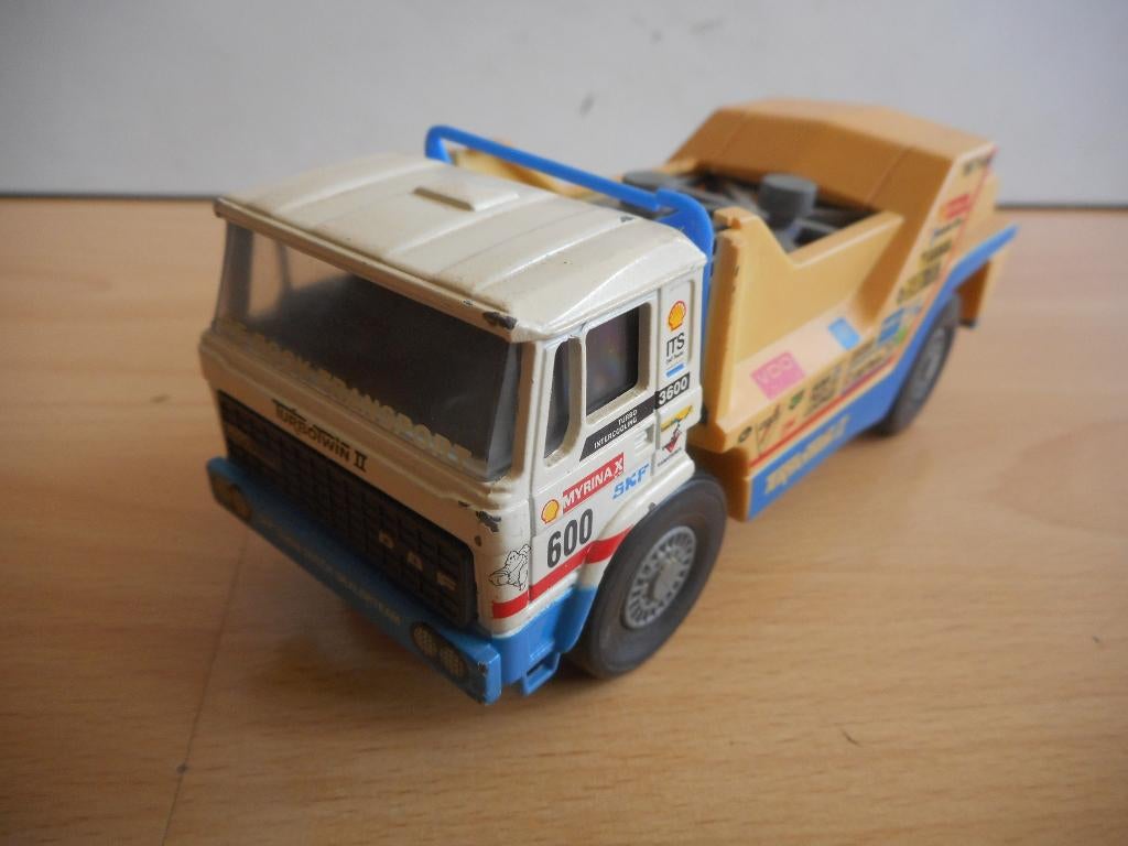 Portugies Daf 3600 Dakar #600, Hobby en Vrije tijd, Modelauto's | 1:50, Ophalen of Verzenden, Gebruikt, Bus of Vrachtwagen, Lion Toys