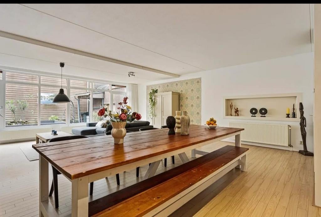 Houten eettafel met bijpassend bankje, Huis en Inrichting, Tafels | Eettafels, Ophalen, Gebruikt, 100 tot 150 cm, 200 cm of meer