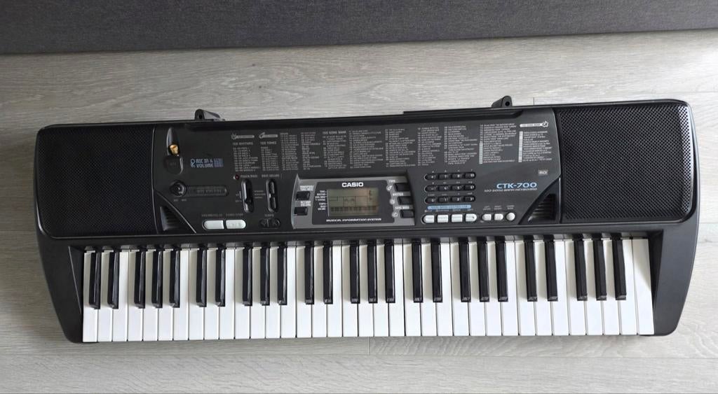 Casio CTK 700 keyboard, Muziek en Instrumenten, Ophalen, Zo goed als nieuw, 61 toetsen, Casio