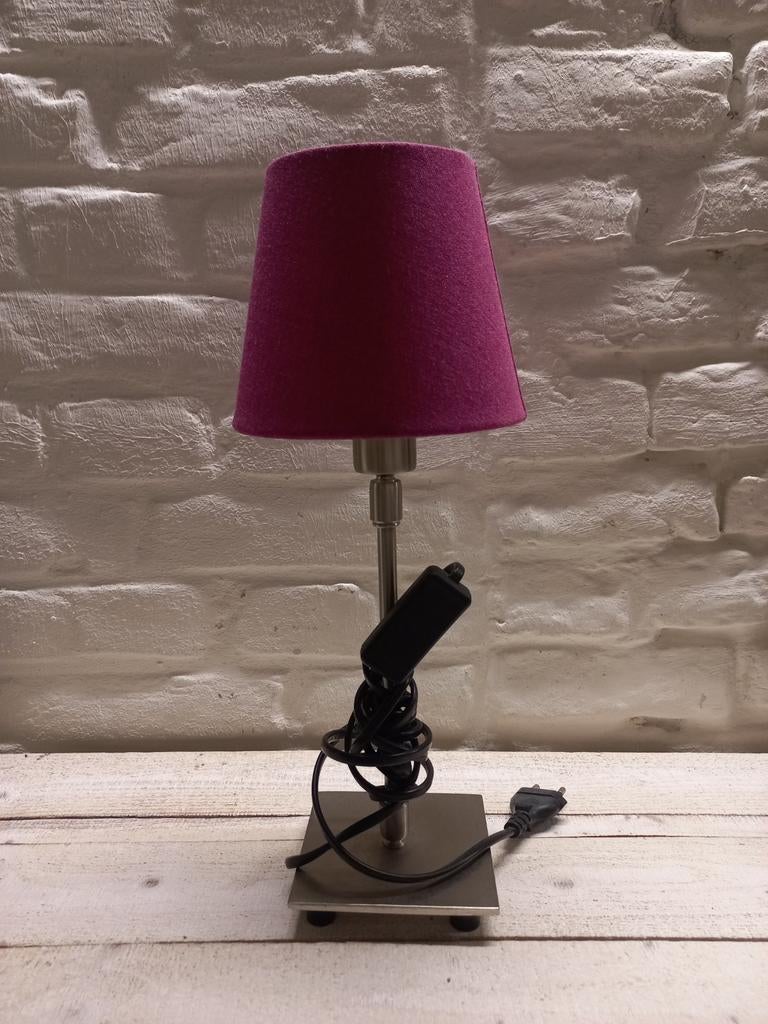 Vandeheg tafellamp met paarse kap, Gebruikt, Ophalen of Verzenden, Stof, Modern