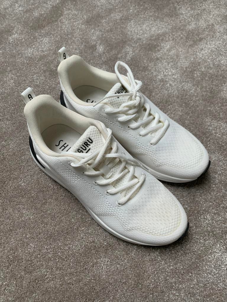 Shuguru Sneakers - Maat 37 - Zo goed als nieuw, Ophalen of Verzenden, Zo goed als nieuw, Wit, Sneakers of Gympen