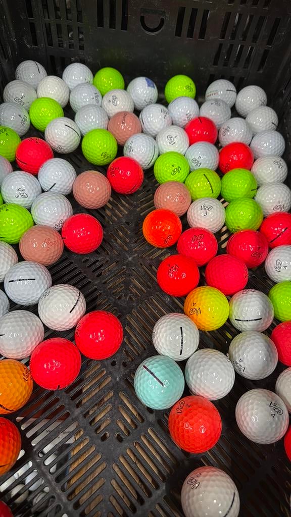 Vice pro golfballen AAAA kwalitiet 50 stuks super deal, Ophalen of Verzenden, Zo goed als nieuw, Bal(len)