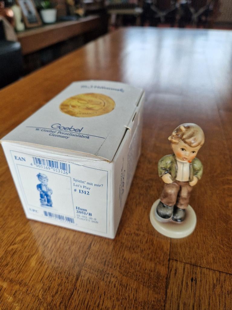 Hummel Hum 2051 B, Ophalen of Verzenden, Zo goed als nieuw, Hummel