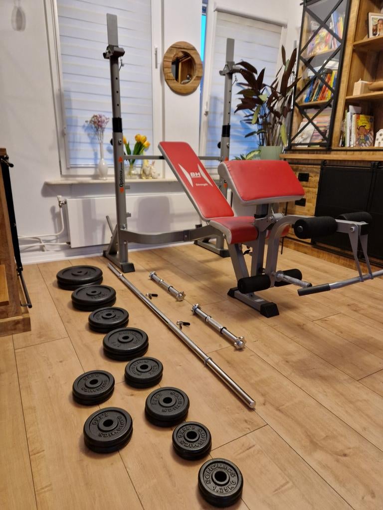 halterbank dumbels en met rechte stang  106 kg gewicht, Sport en Fitness, Fitnessmaterialen, Ophalen, Zo goed als nieuw, Fitnessbank