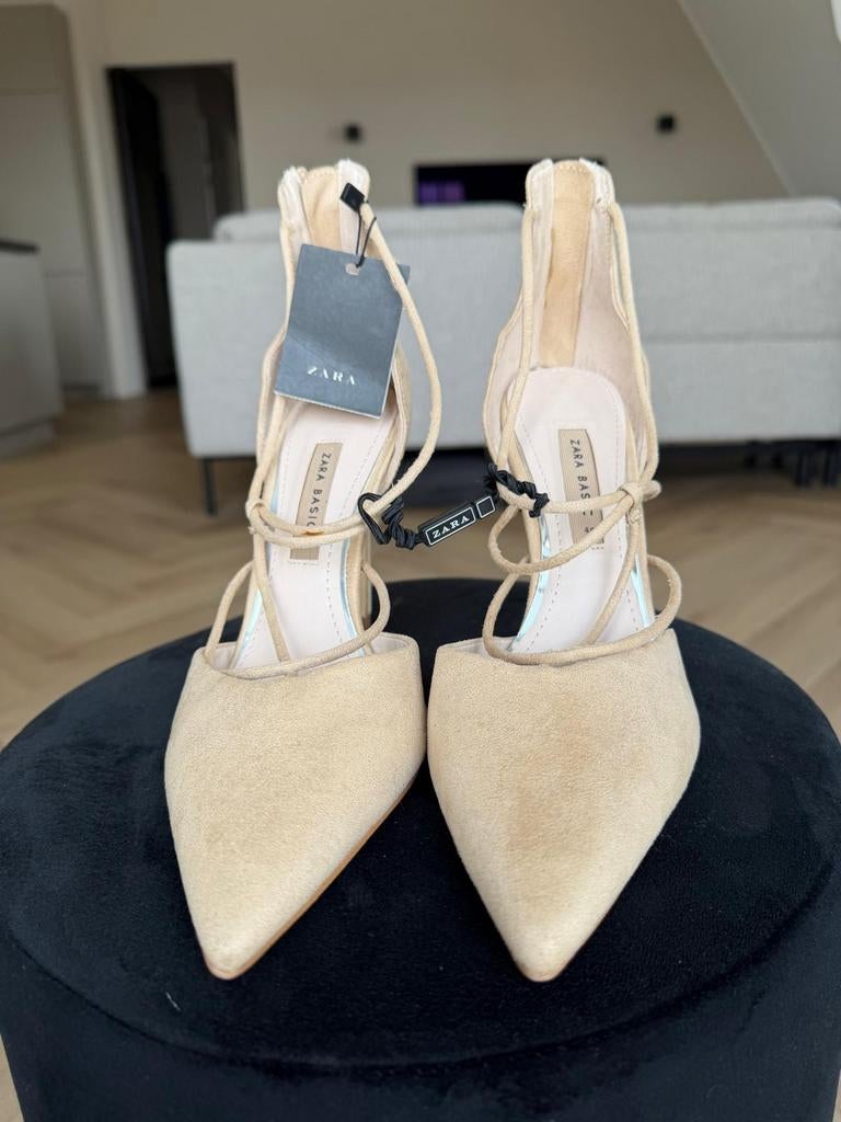 Nieuwe Zara pumps, Ophalen of Verzenden, Nieuw, Beige