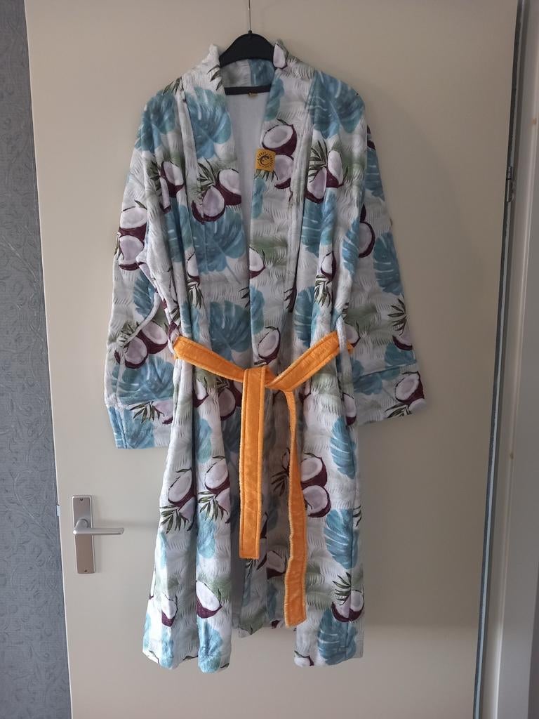 NIEUW!!! Crazy comfort badjas - maat S/M, Ophalen, Nieuw, Maat 38/40 (M)