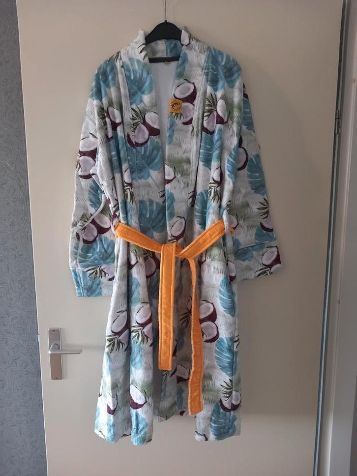 NIEUW!!! Crazy comfort badjas - maat S/M, Kleding | Dames, Pyjama's, Nieuw, Maat 38/40 (M), Ophalen