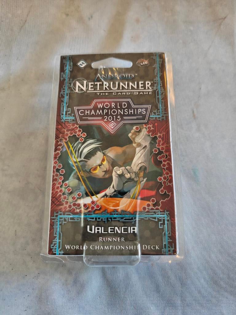 Netrunner 2015 World Championship deck Valentia NEW, Ophalen of Verzenden, Zo goed als nieuw, Speeldeck