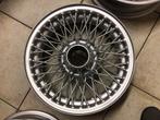 MGB spaakvelgen hubs en vleugelmoeren binnen banden ., Ophalen of Verzenden, Gebruikt, Winterbanden, Banden en Velgen